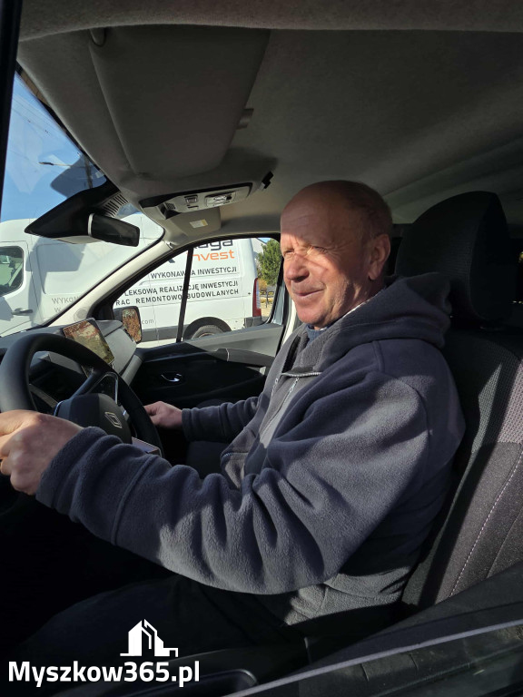 Nowy samochód dla podopiecznych Środowiskowego Domu Samopomocy w Żarkach