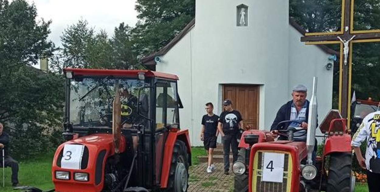 Zlot Ciągników i Samoróbek z Jaroszowa z nagrodą za Najlepsze Przedsięwzięcie Odnowy Wsi!