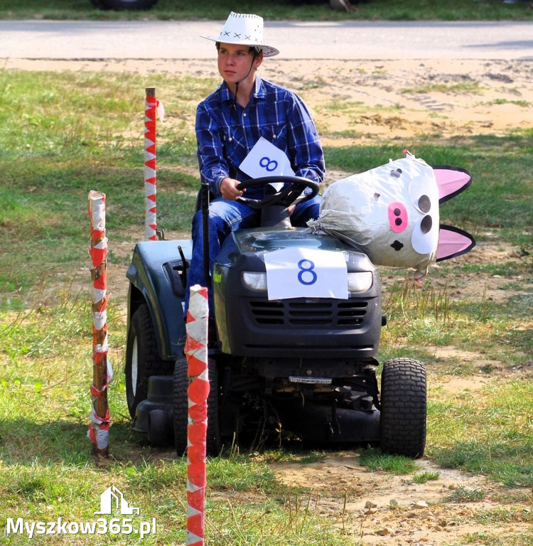 Zlot Ciągników i Samoróbek z Jaroszowa z nagrodą za Najlepsze Przedsięwzięcie Odnowy Wsi!