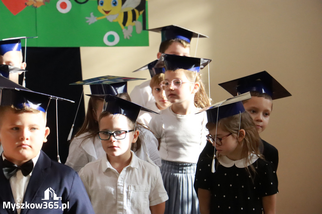 Fotorelacja: Ślubowania Pierwszoklasistów w Szkole Podstawowej nr3 w Myszkowie