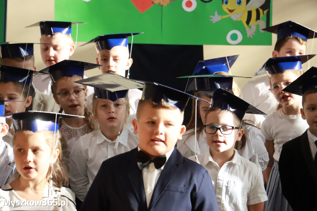 Fotorelacja: Ślubowania Pierwszoklasistów w Szkole Podstawowej nr3 w Myszkowie