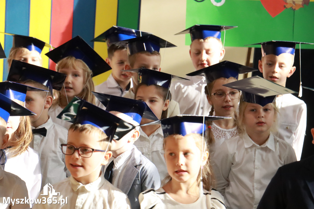 Fotorelacja: Ślubowania Pierwszoklasistów w Szkole Podstawowej nr3 w Myszkowie