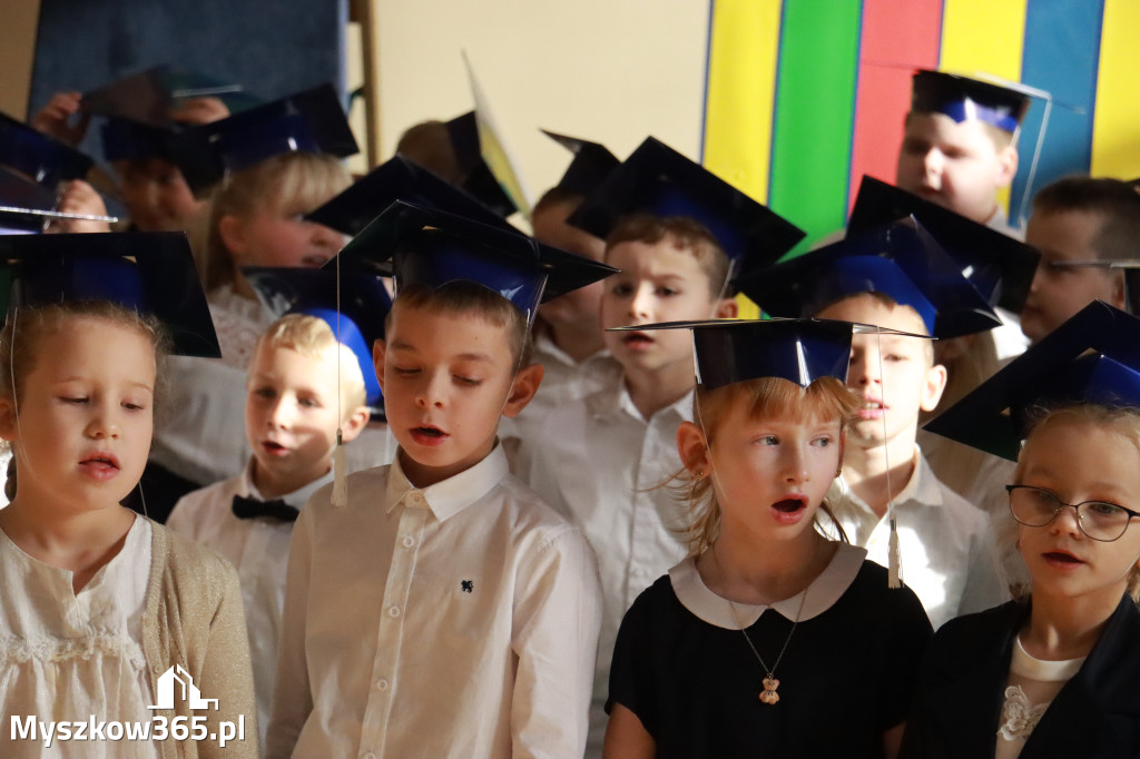 Fotorelacja: Ślubowania Pierwszoklasistów w Szkole Podstawowej nr3 w Myszkowie