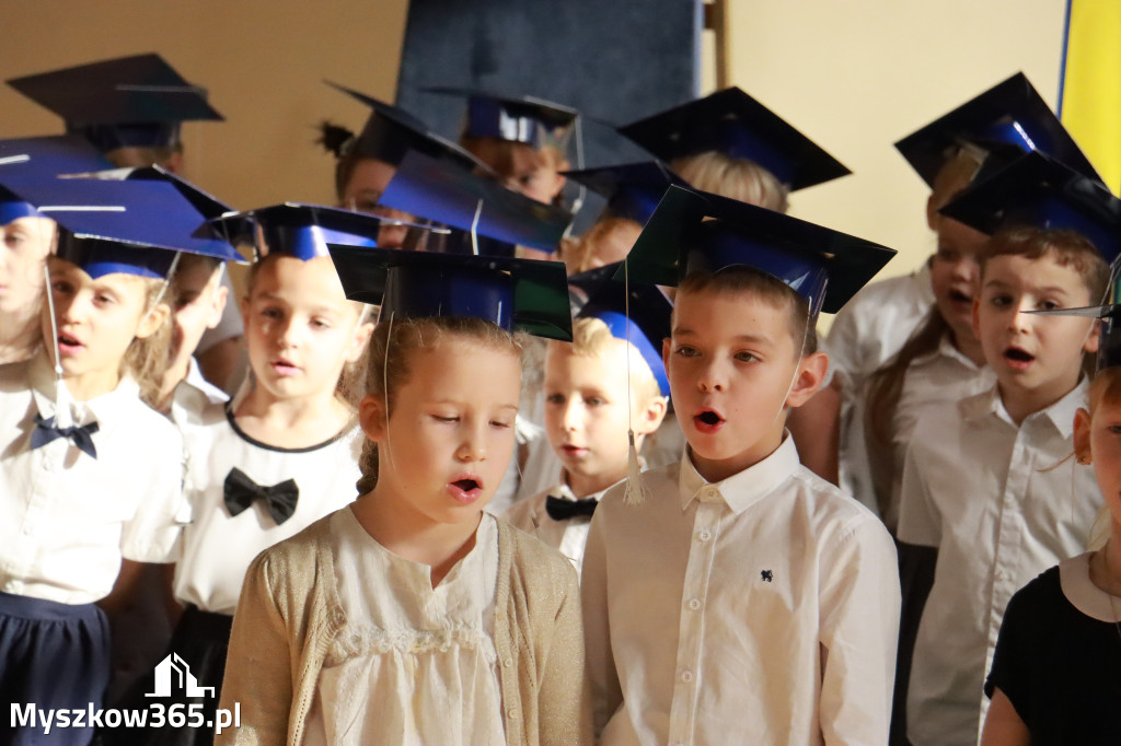 Fotorelacja: Ślubowania Pierwszoklasistów w Szkole Podstawowej nr3 w Myszkowie