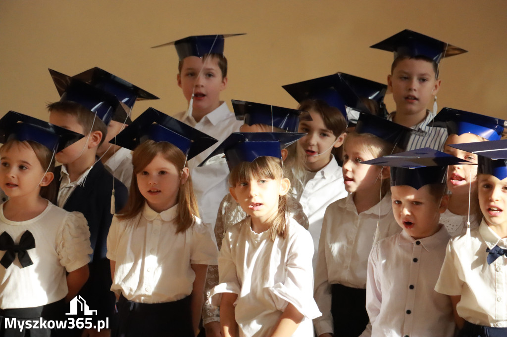 Fotorelacja: Ślubowania Pierwszoklasistów w Szkole Podstawowej nr3 w Myszkowie