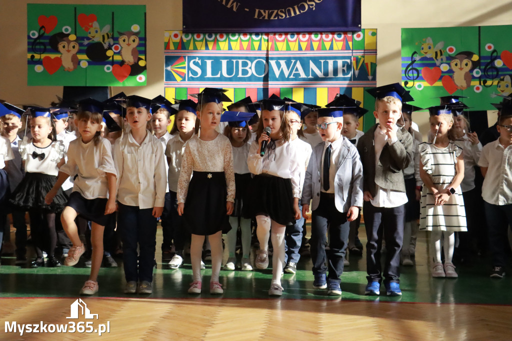 Fotorelacja: Ślubowania Pierwszoklasistów w Szkole Podstawowej nr3 w Myszkowie