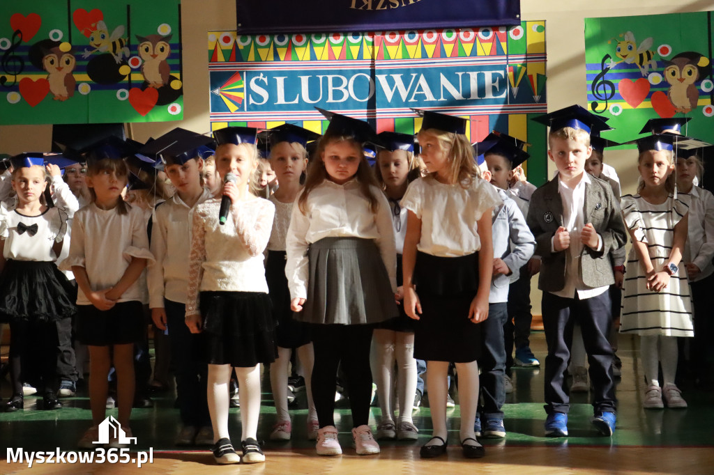 Fotorelacja: Ślubowania Pierwszoklasistów w Szkole Podstawowej nr3 w Myszkowie