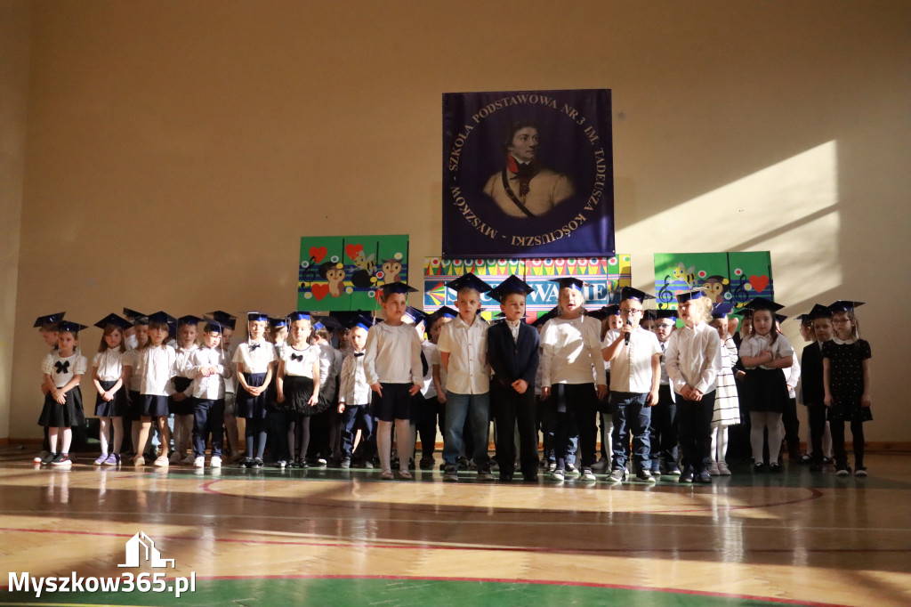 Fotorelacja: Ślubowania Pierwszoklasistów w Szkole Podstawowej nr3 w Myszkowie