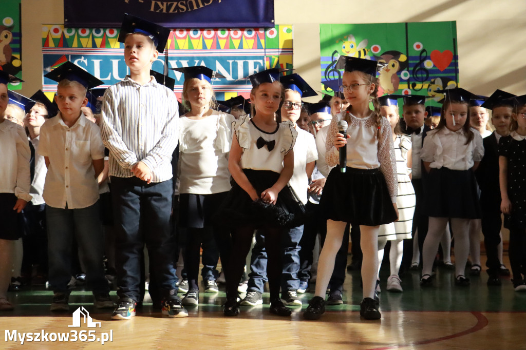 Fotorelacja: Ślubowania Pierwszoklasistów w Szkole Podstawowej nr3 w Myszkowie