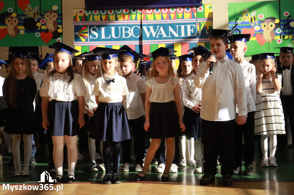 Fotorelacja: Ślubowania Pierwszoklasistów w Szkole Podstawowej nr3 w Myszkowie