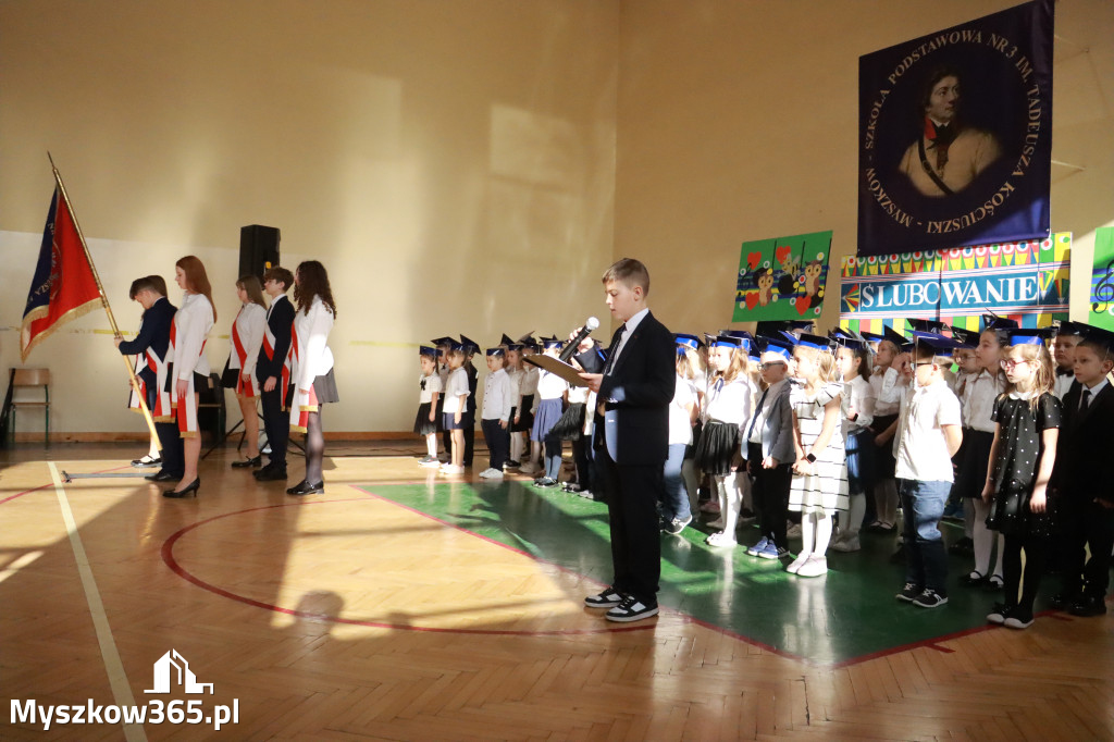 Fotorelacja: Ślubowania Pierwszoklasistów w Szkole Podstawowej nr3 w Myszkowie