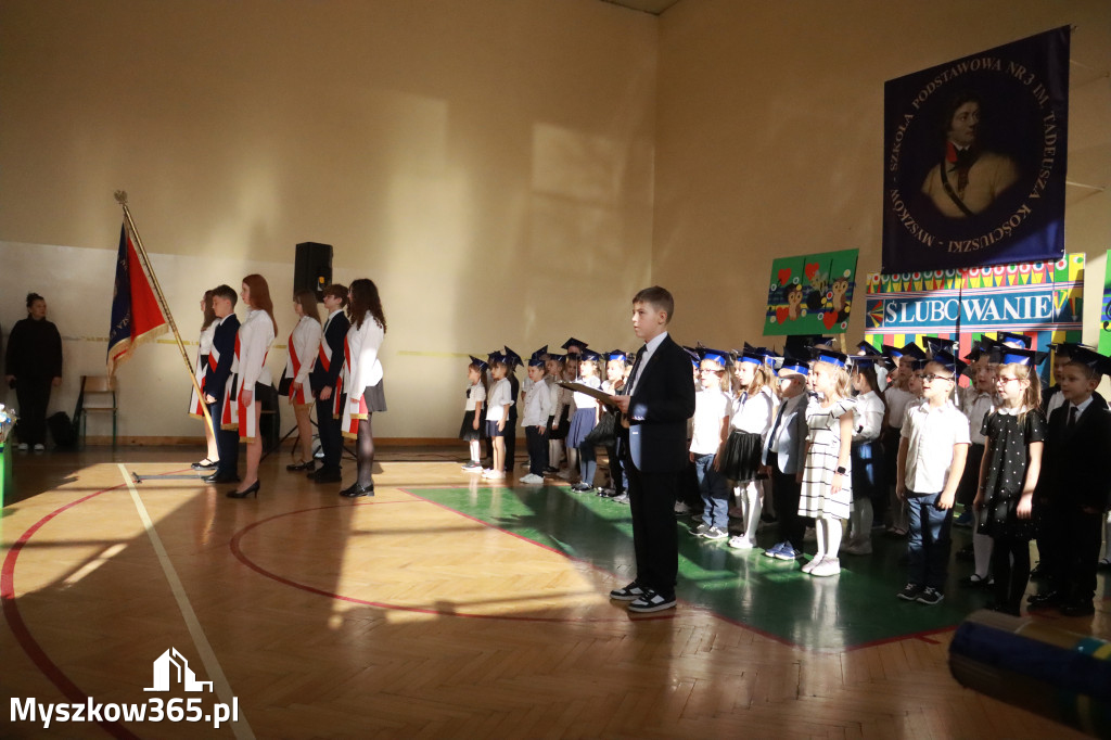 Fotorelacja: Ślubowania Pierwszoklasistów w Szkole Podstawowej nr3 w Myszkowie