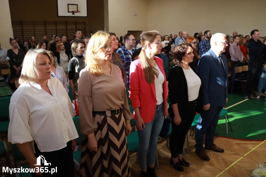 Fotorelacja: Ślubowania Pierwszoklasistów w Szkole Podstawowej nr3 w Myszkowie