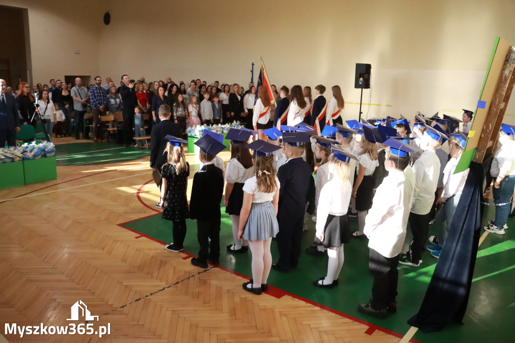 Fotorelacja: Ślubowania Pierwszoklasistów w Szkole Podstawowej nr3 w Myszkowie