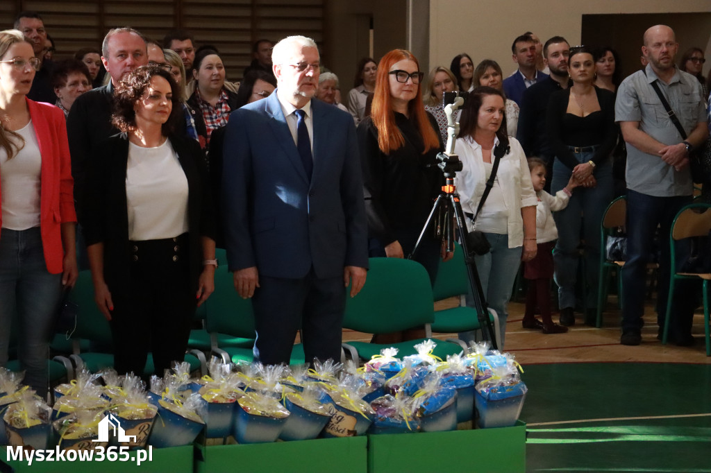 Fotorelacja: Ślubowania Pierwszoklasistów w Szkole Podstawowej nr3 w Myszkowie