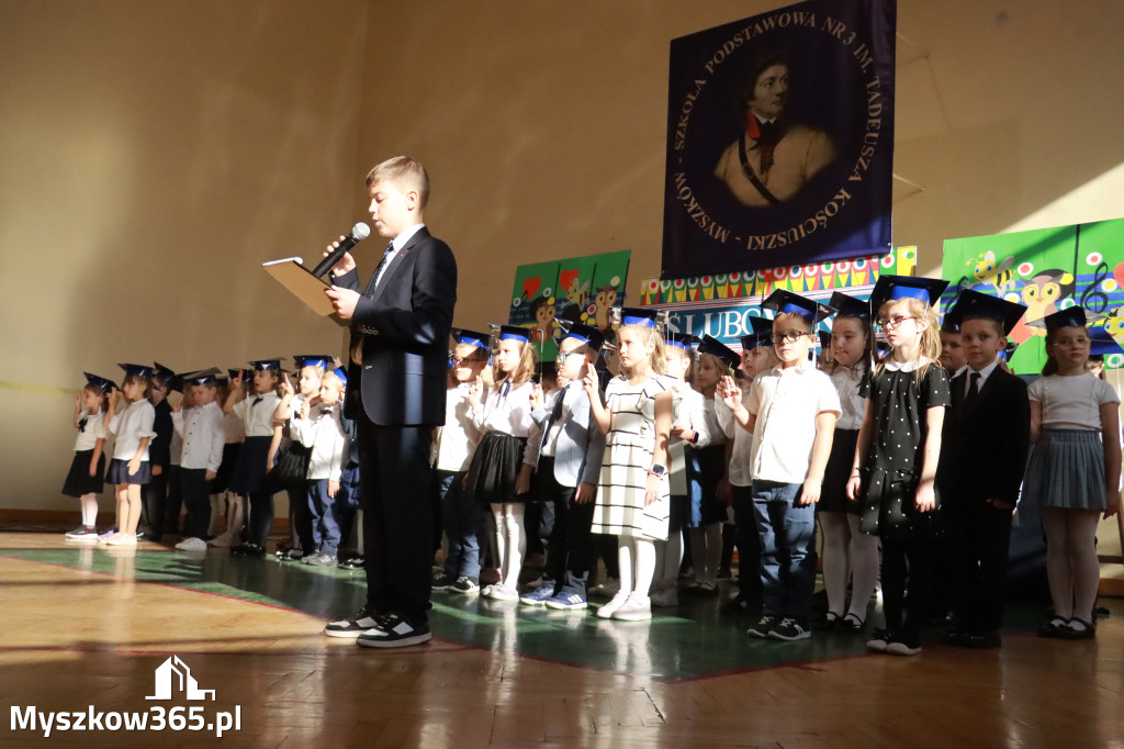 Fotorelacja: Ślubowania Pierwszoklasistów w Szkole Podstawowej nr3 w Myszkowie