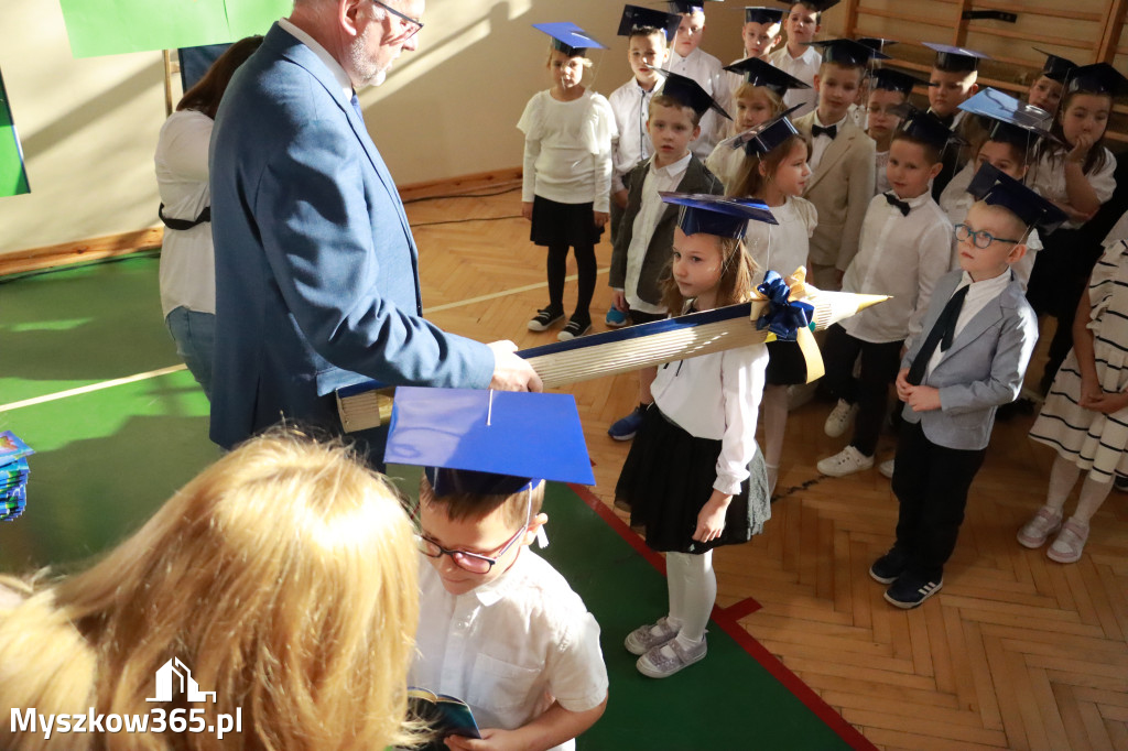 Fotorelacja: Ślubowania Pierwszoklasistów w Szkole Podstawowej nr3 w Myszkowie