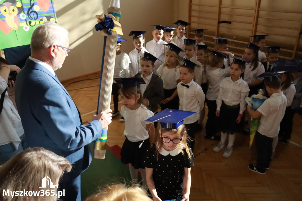 Fotorelacja: Ślubowania Pierwszoklasistów w Szkole Podstawowej nr3 w Myszkowie