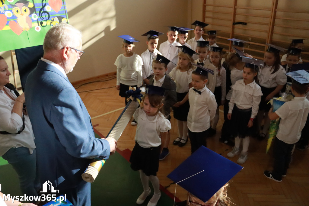 Fotorelacja: Ślubowania Pierwszoklasistów w Szkole Podstawowej nr3 w Myszkowie