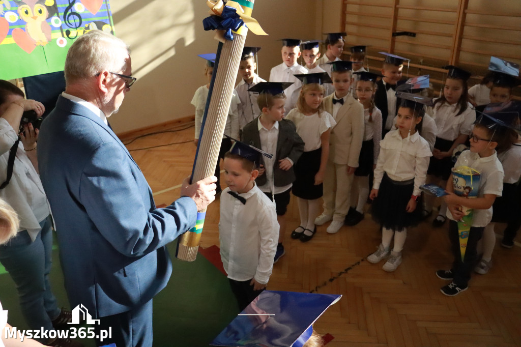 Fotorelacja: Ślubowania Pierwszoklasistów w Szkole Podstawowej nr3 w Myszkowie