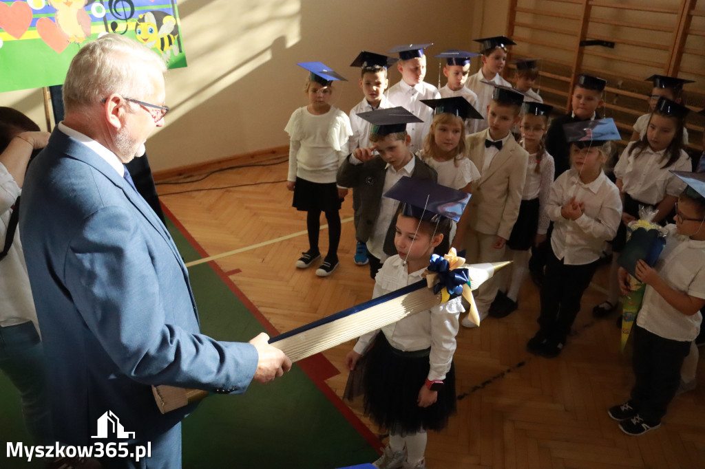 Fotorelacja: Ślubowania Pierwszoklasistów w Szkole Podstawowej nr3 w Myszkowie