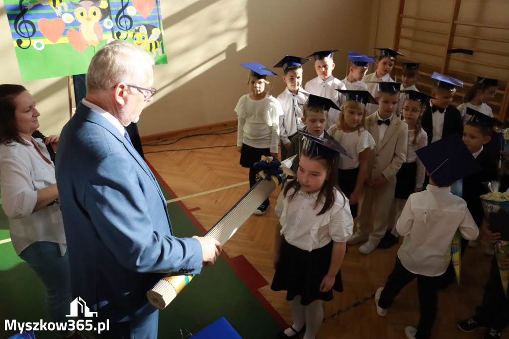 Fotorelacja: Ślubowania Pierwszoklasistów w Szkole Podstawowej nr3 w Myszkowie