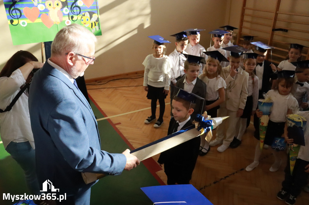 Fotorelacja: Ślubowania Pierwszoklasistów w Szkole Podstawowej nr3 w Myszkowie
