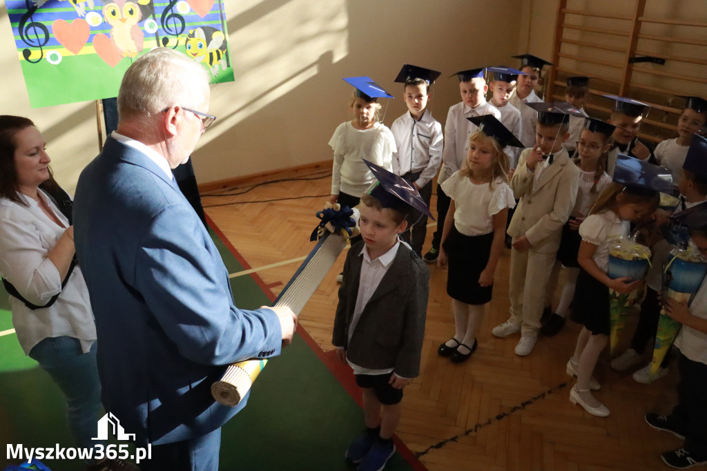 Fotorelacja: Ślubowania Pierwszoklasistów w Szkole Podstawowej nr3 w Myszkowie