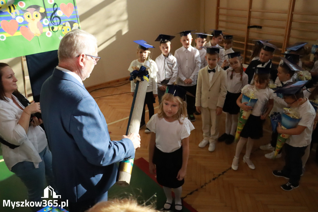 Fotorelacja: Ślubowania Pierwszoklasistów w Szkole Podstawowej nr3 w Myszkowie