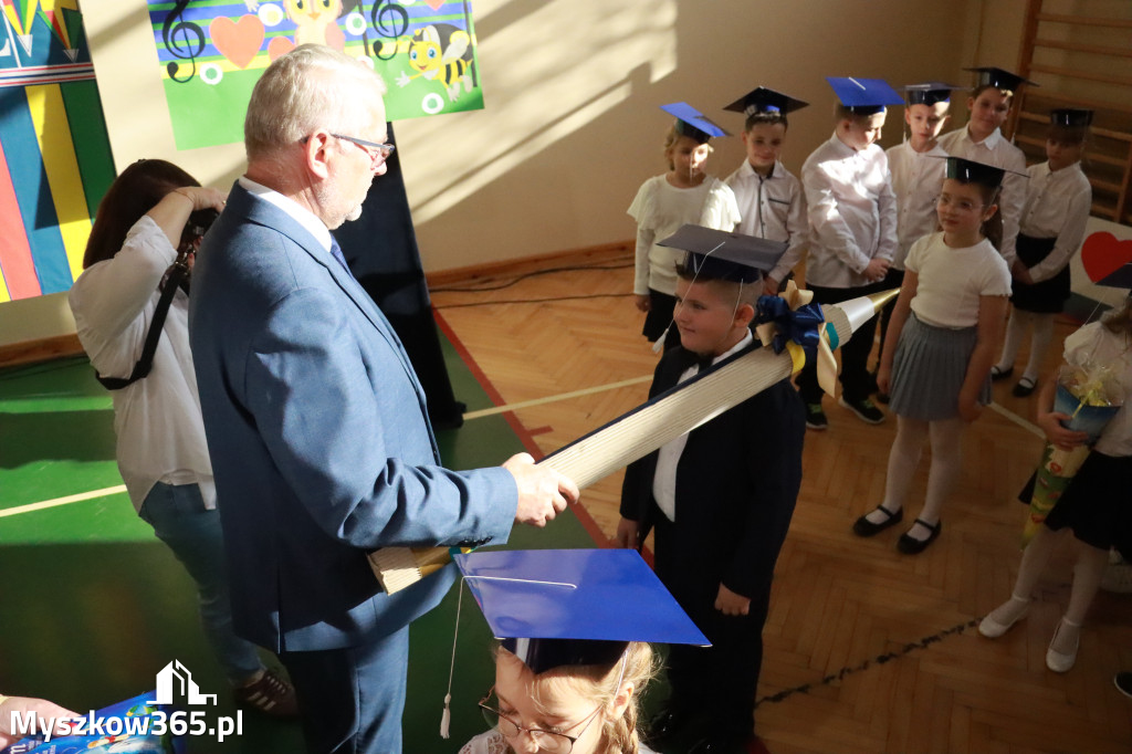Fotorelacja: Ślubowania Pierwszoklasistów w Szkole Podstawowej nr3 w Myszkowie