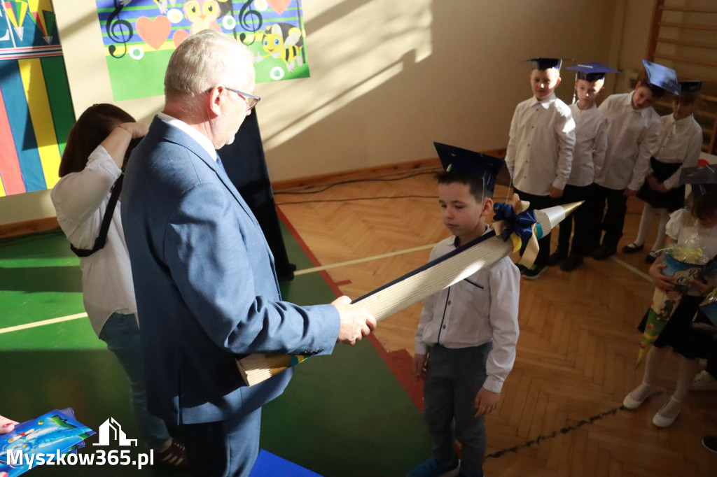 Fotorelacja: Ślubowania Pierwszoklasistów w Szkole Podstawowej nr3 w Myszkowie