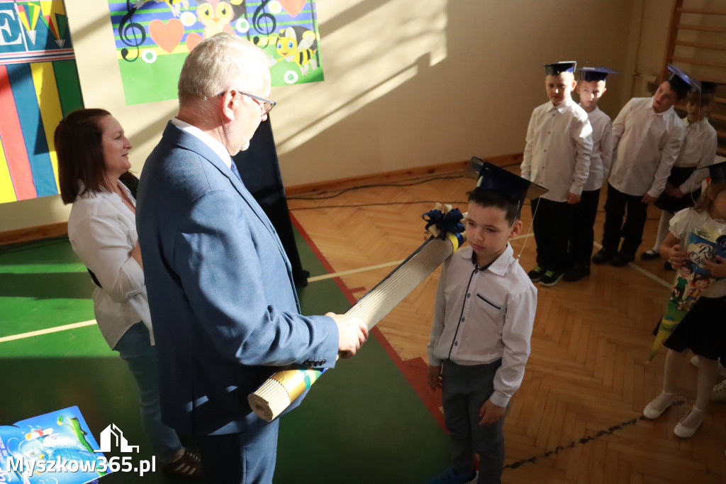 Fotorelacja: Ślubowania Pierwszoklasistów w Szkole Podstawowej nr3 w Myszkowie