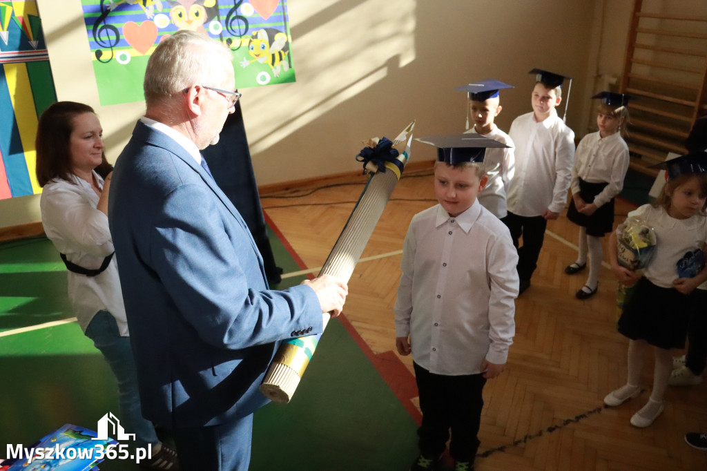 Fotorelacja: Ślubowania Pierwszoklasistów w Szkole Podstawowej nr3 w Myszkowie