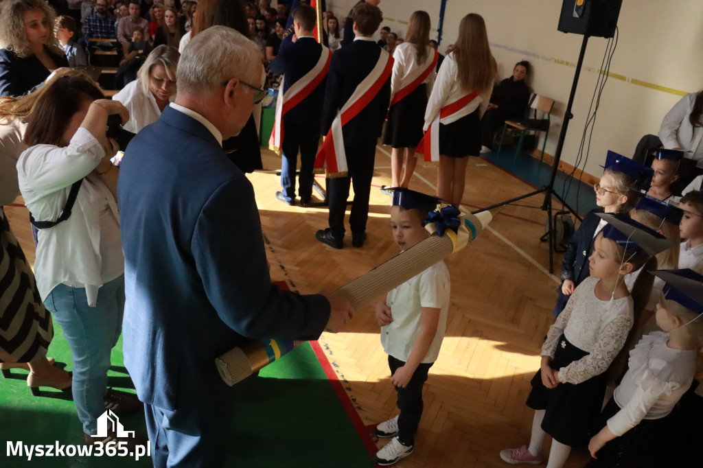 Fotorelacja: Ślubowania Pierwszoklasistów w Szkole Podstawowej nr3 w Myszkowie
