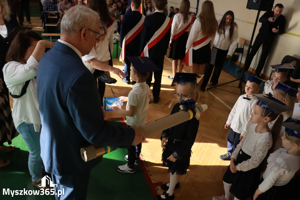 Fotorelacja: Ślubowania Pierwszoklasistów w Szkole Podstawowej nr3 w Myszkowie