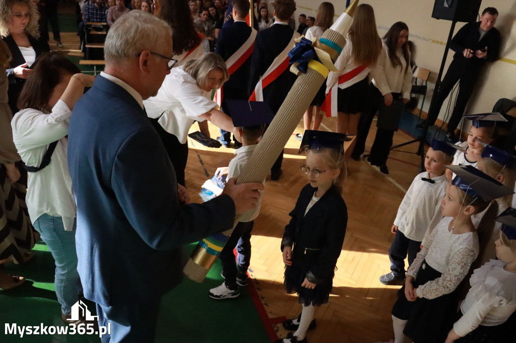 Fotorelacja: Ślubowania Pierwszoklasistów w Szkole Podstawowej nr3 w Myszkowie