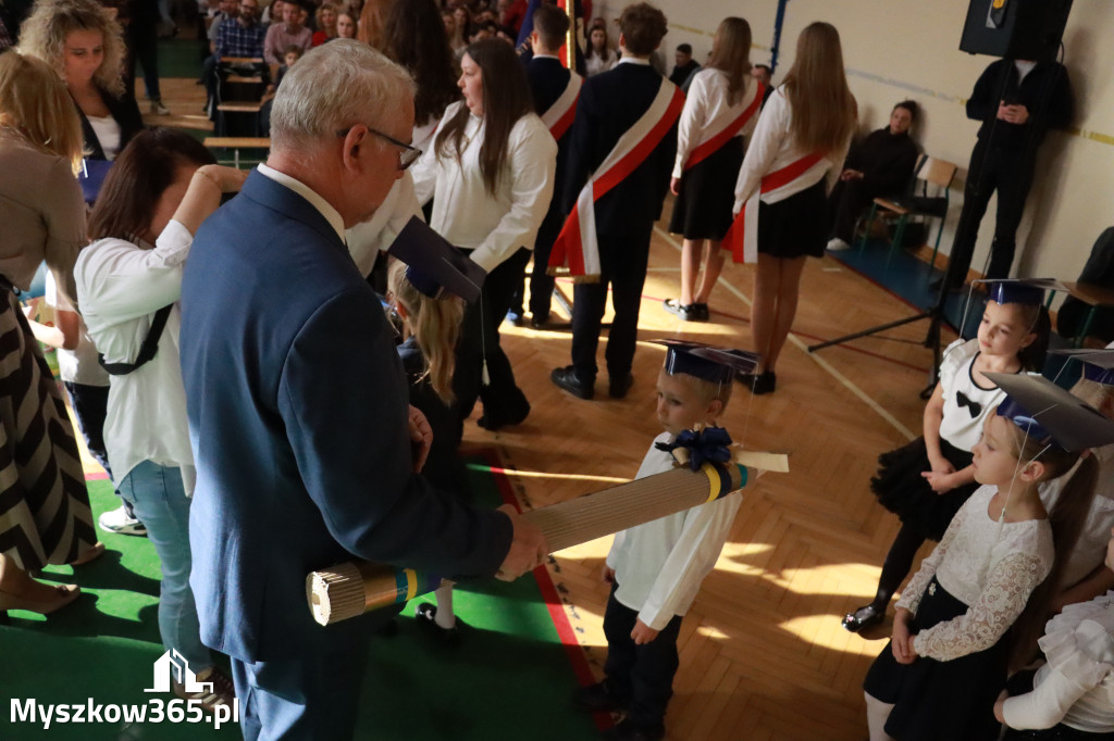 Fotorelacja: Ślubowania Pierwszoklasistów w Szkole Podstawowej nr3 w Myszkowie