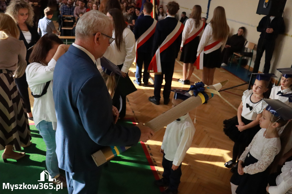 Fotorelacja: Ślubowania Pierwszoklasistów w Szkole Podstawowej nr3 w Myszkowie