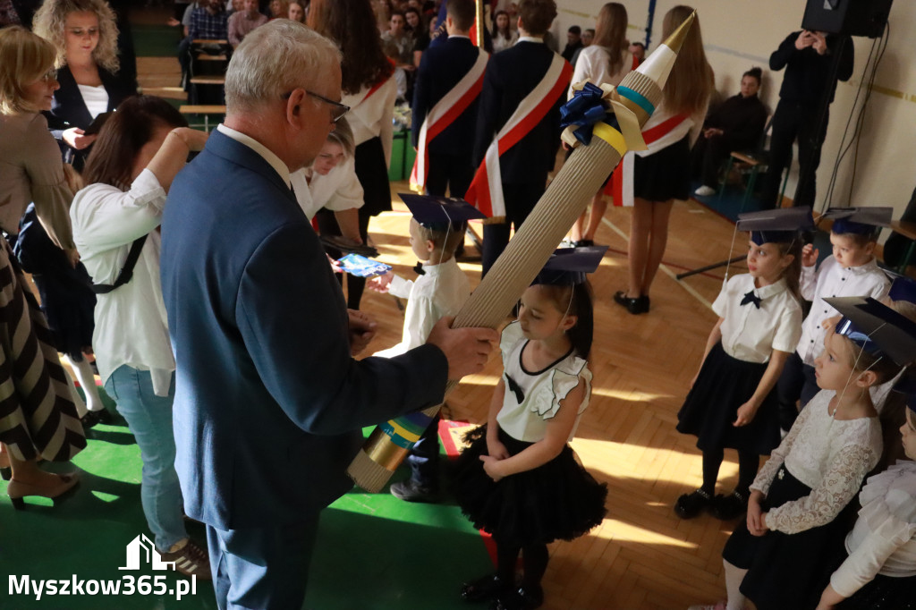 Fotorelacja: Ślubowania Pierwszoklasistów w Szkole Podstawowej nr3 w Myszkowie