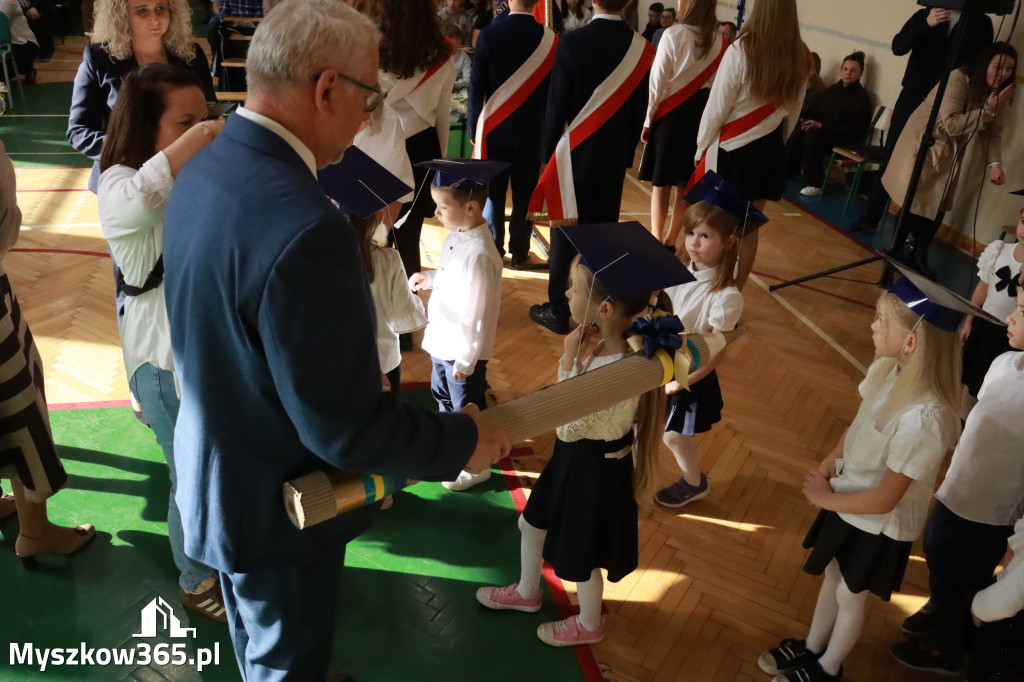 Fotorelacja: Ślubowania Pierwszoklasistów w Szkole Podstawowej nr3 w Myszkowie