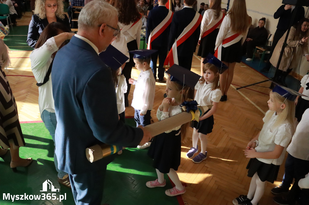 Fotorelacja: Ślubowania Pierwszoklasistów w Szkole Podstawowej nr3 w Myszkowie