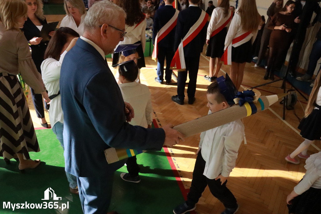 Fotorelacja: Ślubowania Pierwszoklasistów w Szkole Podstawowej nr3 w Myszkowie