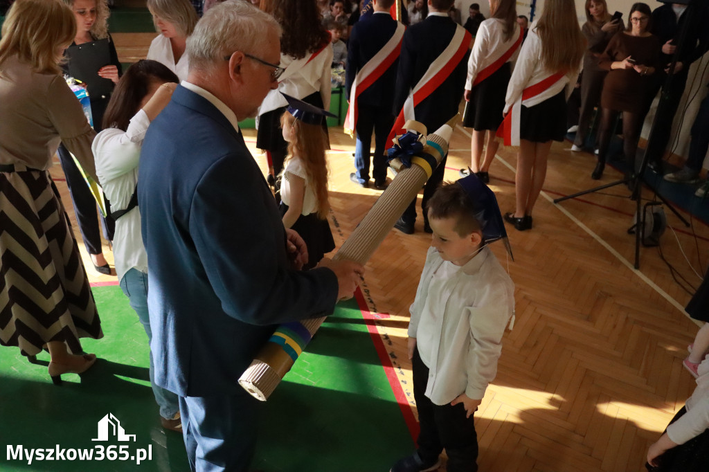 Fotorelacja: Ślubowania Pierwszoklasistów w Szkole Podstawowej nr3 w Myszkowie