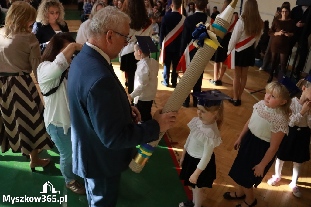 Fotorelacja: Ślubowania Pierwszoklasistów w Szkole Podstawowej nr3 w Myszkowie