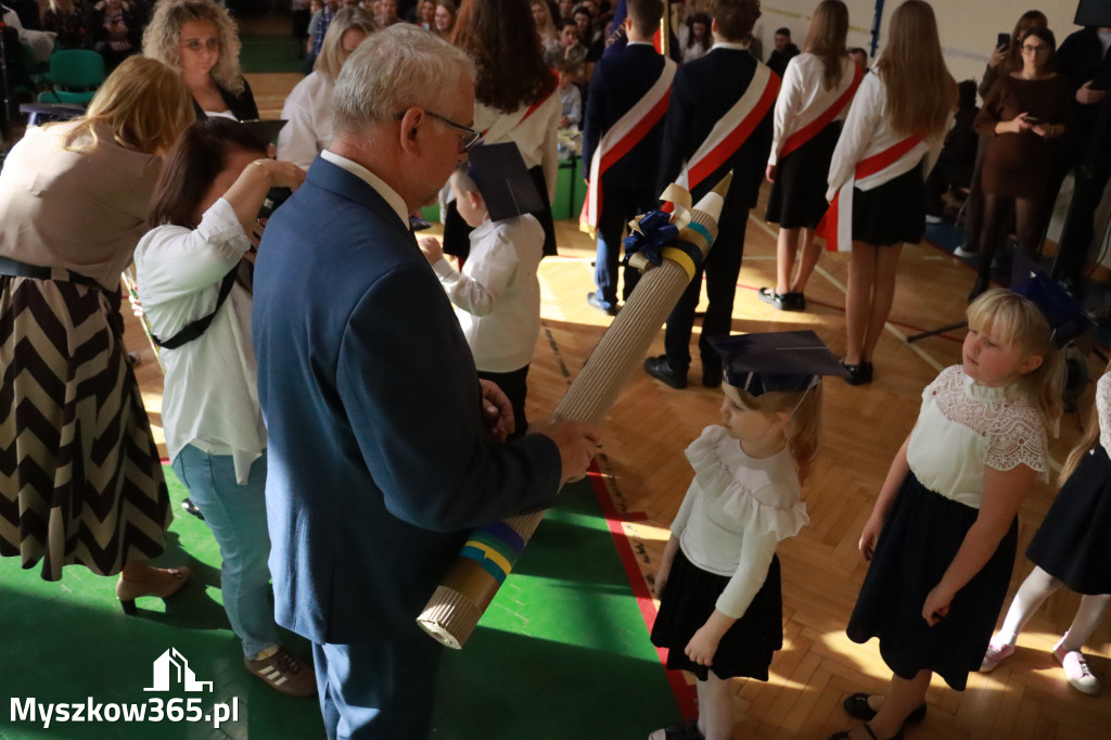 Fotorelacja: Ślubowania Pierwszoklasistów w Szkole Podstawowej nr3 w Myszkowie
