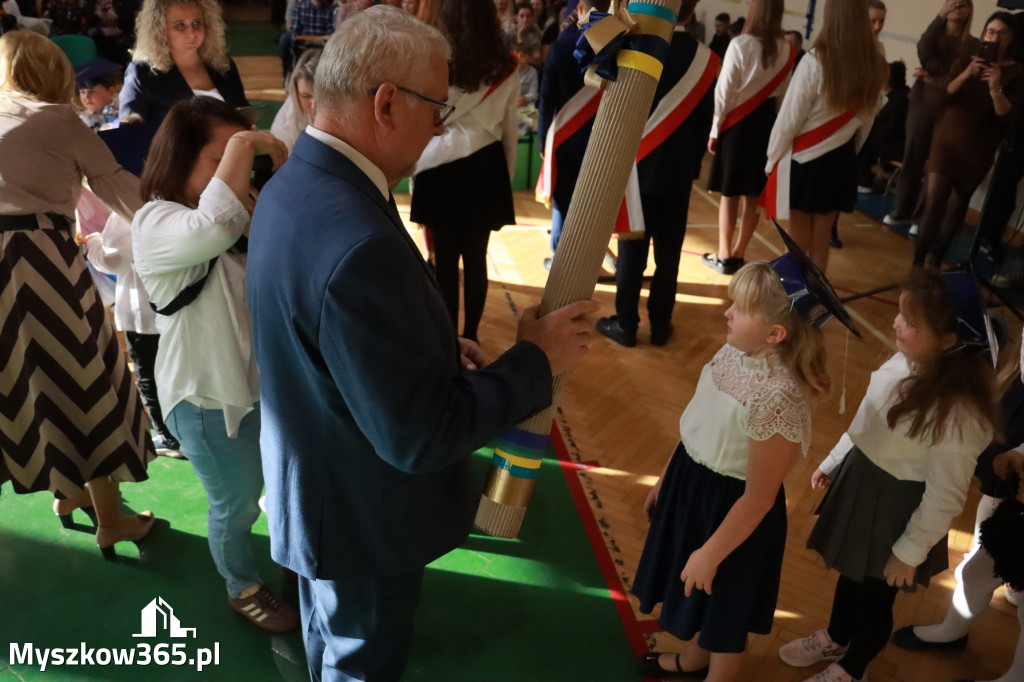 Fotorelacja: Ślubowania Pierwszoklasistów w Szkole Podstawowej nr3 w Myszkowie