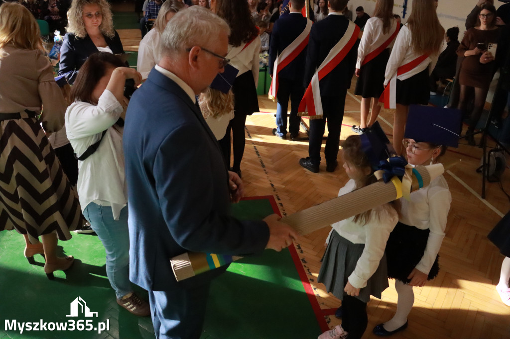 Fotorelacja: Ślubowania Pierwszoklasistów w Szkole Podstawowej nr3 w Myszkowie