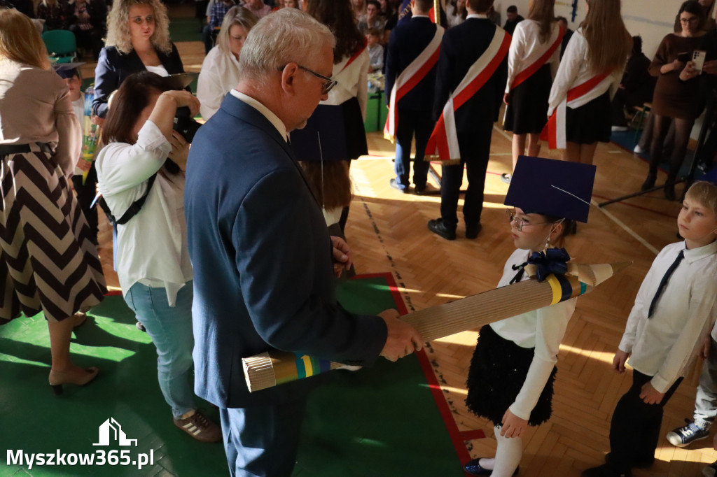 Fotorelacja: Ślubowania Pierwszoklasistów w Szkole Podstawowej nr3 w Myszkowie