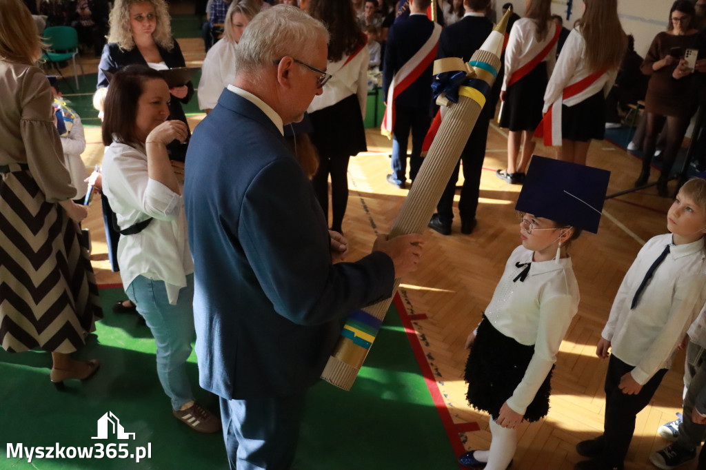 Fotorelacja: Ślubowania Pierwszoklasistów w Szkole Podstawowej nr3 w Myszkowie