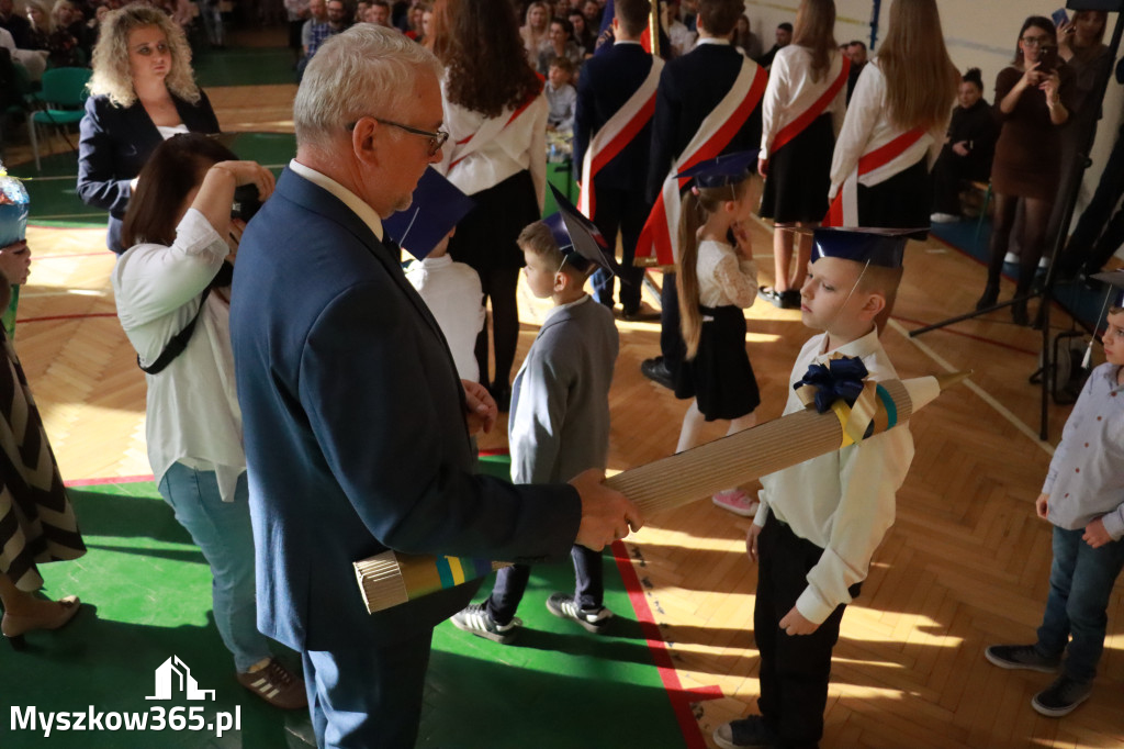 Fotorelacja: Ślubowania Pierwszoklasistów w Szkole Podstawowej nr3 w Myszkowie
